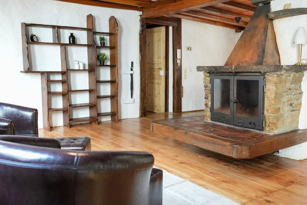 Charmante Fachwerk Wohnung Mit Terrasse In Der Altstadt Кобленц Экстерьер фото
