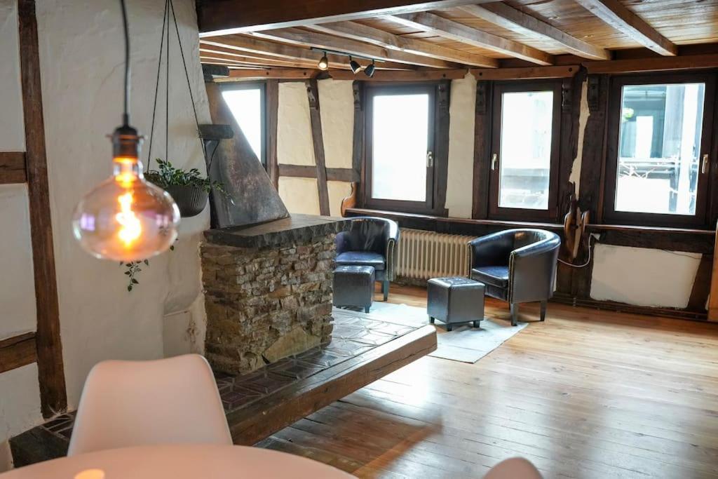 Charmante Fachwerk Wohnung Mit Terrasse In Der Altstadt Кобленц Экстерьер фото